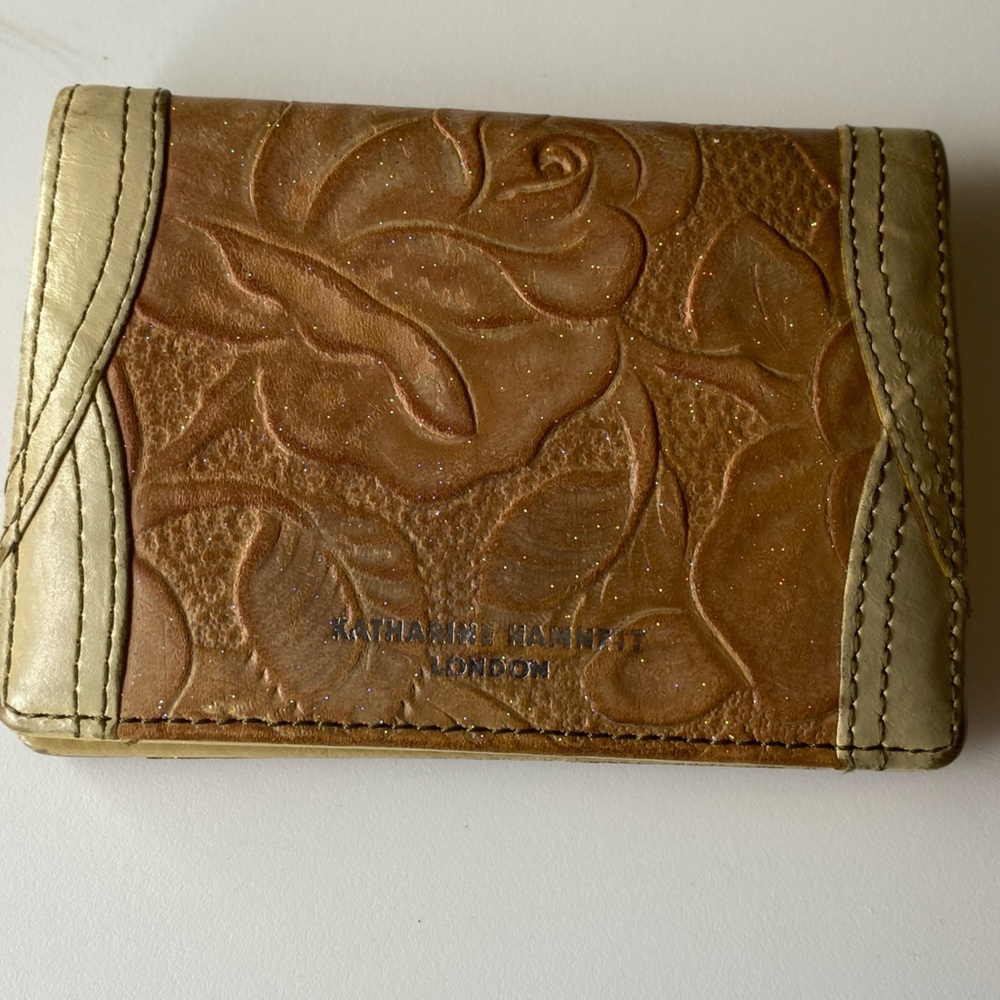 Katharine hamnett id wallet